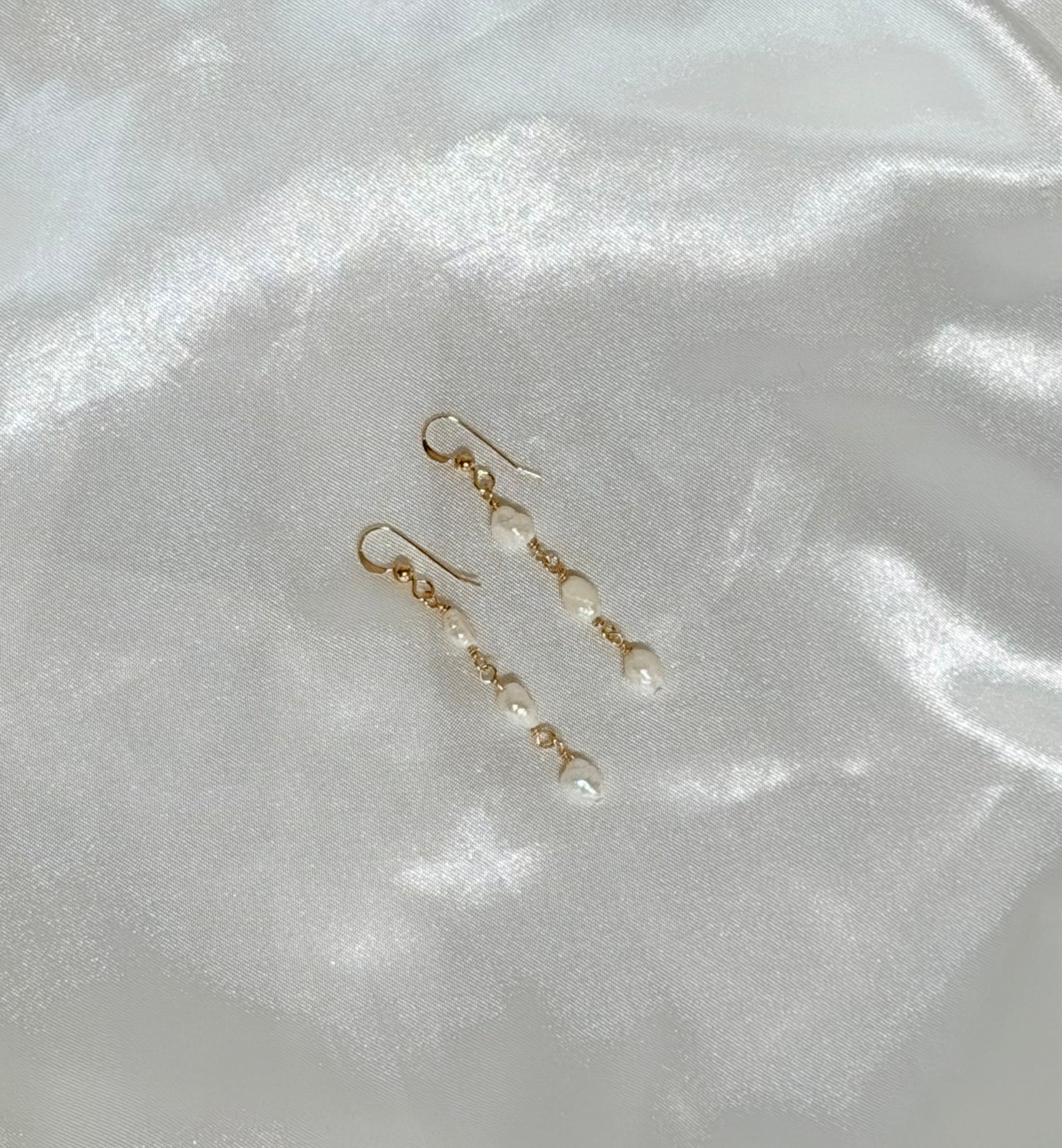 White keshi drop earrings